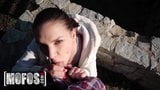 Rosyjska laska henessy zostaje zerżnięta publicznie przed kamerą POV snapshot 8