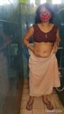 Arpita bhabhi menunjukkan payudara dan vaginanya snapshot 3