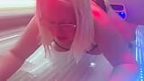 nasses spiel und - dirty- talk- in- solarium- in- sexy- dessous snapshot 7