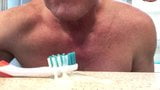 Cum cepillo de dientes snapshot 8