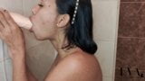 Blowjob mit Mitbewohnerin im Badezimmer snapshot 16