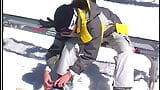 Taylor yağmuru, snowboard yaparken bir kabinde dp'lendi snapshot 2