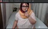 Pertunjukan pantat dan payudara muslim Asira 2021-04-03 16-33 hd snapshot 7