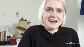 Amateur-Schätzchen Luisa intensiver Squirting-Orgasmus - ersties ...