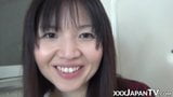Japanse vrouwen grijpen elke kans die ze krijgen om poesje te laten zien snapshot 11
