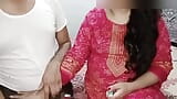 Hot and sexy Aunty ne Apne Bata ka doste SE chudwaya real homemade hindi snapshot 3