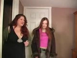 Katrina B helpt Casey & Jennifer Vanbeaver een huis uitzoeken! snapshot 1