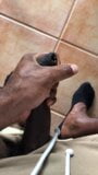 Verbaler schwarzer Typ stöhnt & fingert Vorhaut bis zum Kommen snapshot 8