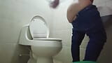 AMATEUR CAMERA IN PUBLIC TOILET IN SHOPPING MALL IN MADRID snapshot 9