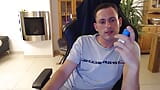 Cute German twink boy jerks off and cums live on CAM4 snapshot 5