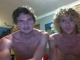 2 surfistas heterossexuais jogam snapshot 3