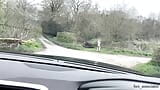 Pecorina con una puttana britannica in campagna. snapshot 1