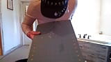 Sexy quente crossdresser peitões em leggings comendo porra snapshot 15