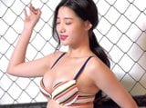 Johyun in einem sexy BH snapshot 1