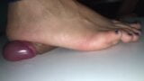 Latina woman sandals cock trample 4 snapshot 18