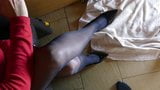 팬티 스타킹을 입은 멋진 다리 - 자위하는 도미나 snapshot 8