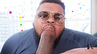 Tragadora de polla grande en primer plano w / Santana XXL | xHamster