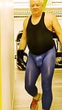 Very thin blue tights at the gym snapshot 20