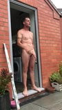 Nudist pissar och wank snapshot 1