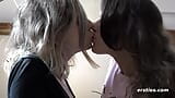 Ersties - Anneke se folla con la rubia Cintia snapshot 3