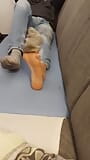 Smrdljiva znojna čarapa i stopala snapshot 6