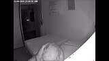 Sıcak büyükanne beyaz külotla uyur snapshot 10