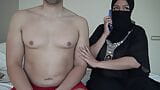 Cuckold vrouw in hijab vraagt om een grote pik snapshot 5