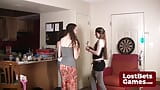 Strip Darts mit Lily Julie und Elizabeth snapshot 4