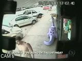 Homem que andando pelado em rua de Taguatinga snapshot 2