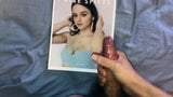 Joey King vzdává hold mrdce 6 snapshot 1