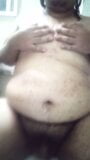 Chico gordito menea su cuerpo gordo snapshot 1