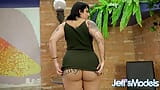 Tattooed Plumper Alana Kralissa Enjoys Anal Masturbation to The Max snapshot 2