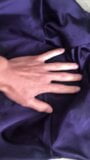 Sperma-befleckt, Kleid der Brautjungfer auf dem Boden gefickt und auf Handy-Video aufgenommen snapshot 2