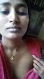 Swati Naidu fazendo selfies gostosas seminua snapshot 7