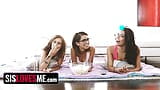 Sislovesme - hermanastro se folla a la hermanastra Joseline Kelly y sus mejores amigas sexy - Gina Valentina y Lilli Dixon snapshot 5