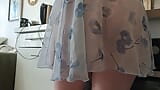 Skirt no panties snapshot 7