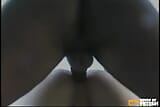 Schwarzer mann mit gepierctem schwanz zertrümmert draußen auf dem sonnenbett einen weißen twink mit engem arschloch snapshot 11