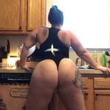 Thunda Claps Ass On Kitchen Table. Redbone Queen snapshot 4