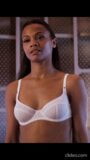 Zoe Saldana - collezione di foto sexy e in topless snapshot 4