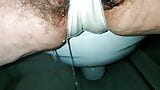 Czarna hrabina sika przez swoje białe majtki - niemiecka milf snapshot 8