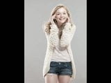 Emily Kinney челенж по дрочке snapshot 5