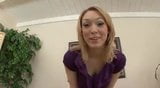 Lily Labeau würgt an Schwänzen snapshot 2