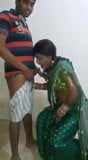 インド人の美しいニューハーフがペニスをしゃぶる snapshot 1
