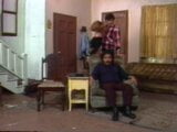 Palla in famiglia (1988, noi, Shanna McCullogh, video completo) snapshot 2