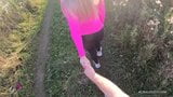 Юная тинка с красивой жопой трахается раком на закате на улице в любительском видео snapshot 2