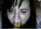 La ragazza da noi fa gola profonda a una banana in chat roulette calda snapshot 19