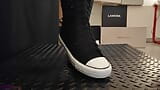 Школьница в высокой Converse топает твой член snapshot 7