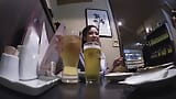 Você pode pegar uma senhora yakiniku solo pegando-a em um restaurante? Marina (21) snapshot 1