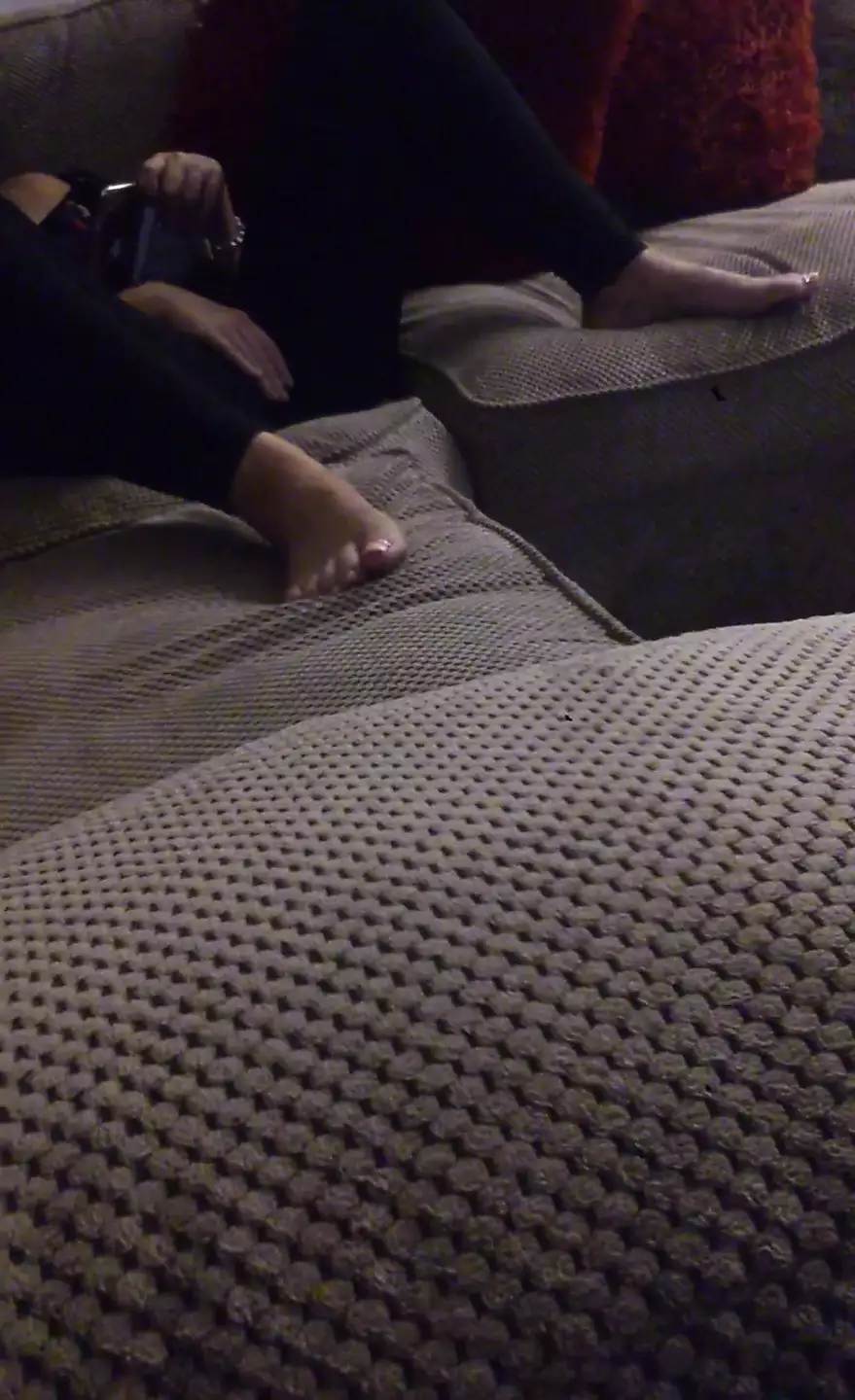 Boyfriend dared me to flash his friend he filmed it