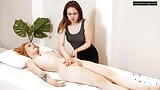 Heetste blonde maagdelijke meid Enzo-massage ooit snapshot 2